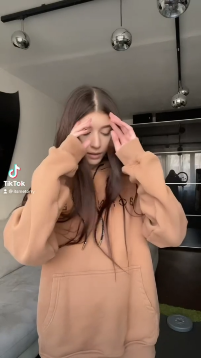 Itsmetorry: Nude Sharing from TikTok